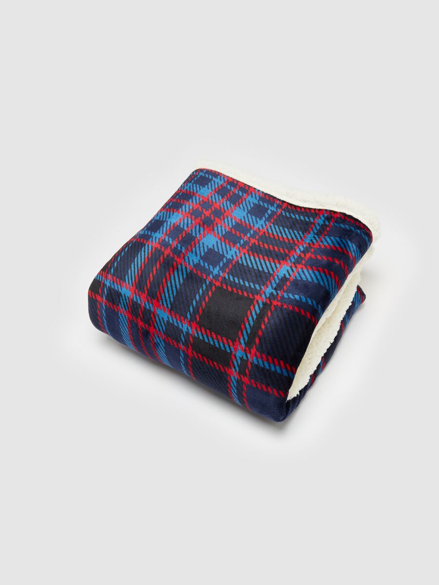 Fleece throw with tartan pattern_0