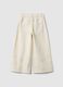 Pantaloni culotte in puro cotone bianco da bambina con ricami_1