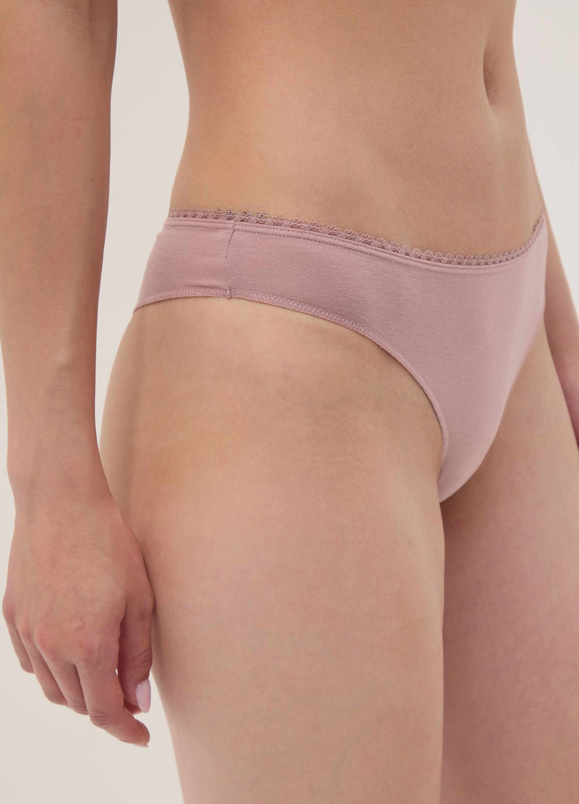 Tripack di slip brasiliana multicolor in cotone organico elasticizzato