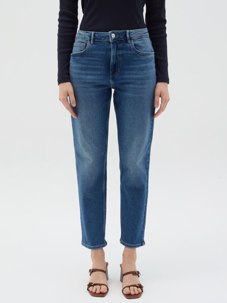 Slim-fit stretch jeans with five pockets_1