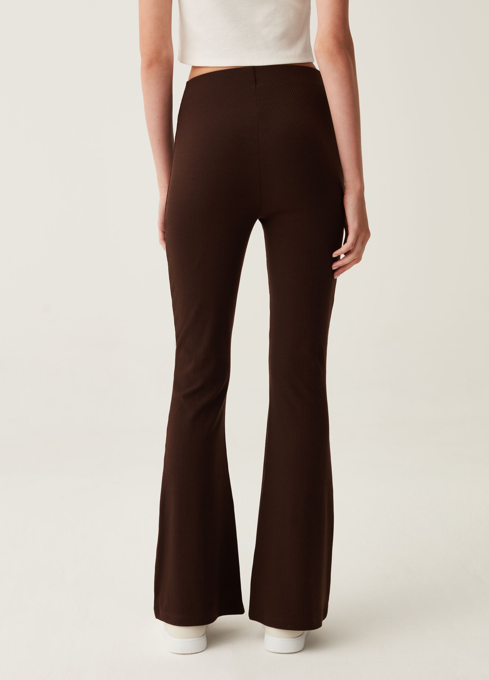 Pantalone flare fit a coste piatte_2