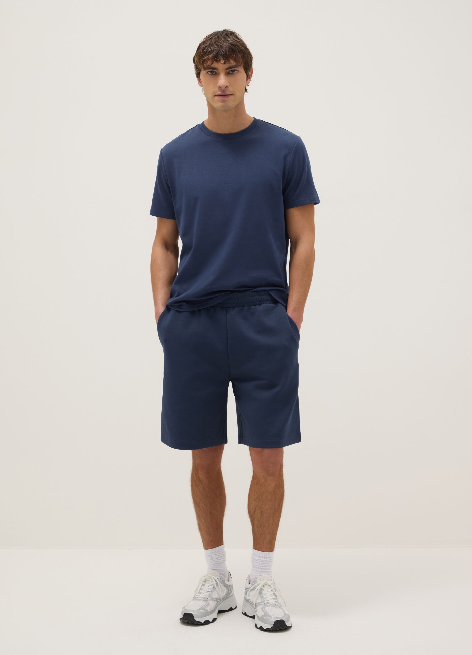 Regular fit blue stretch cotton bermuda shorts
