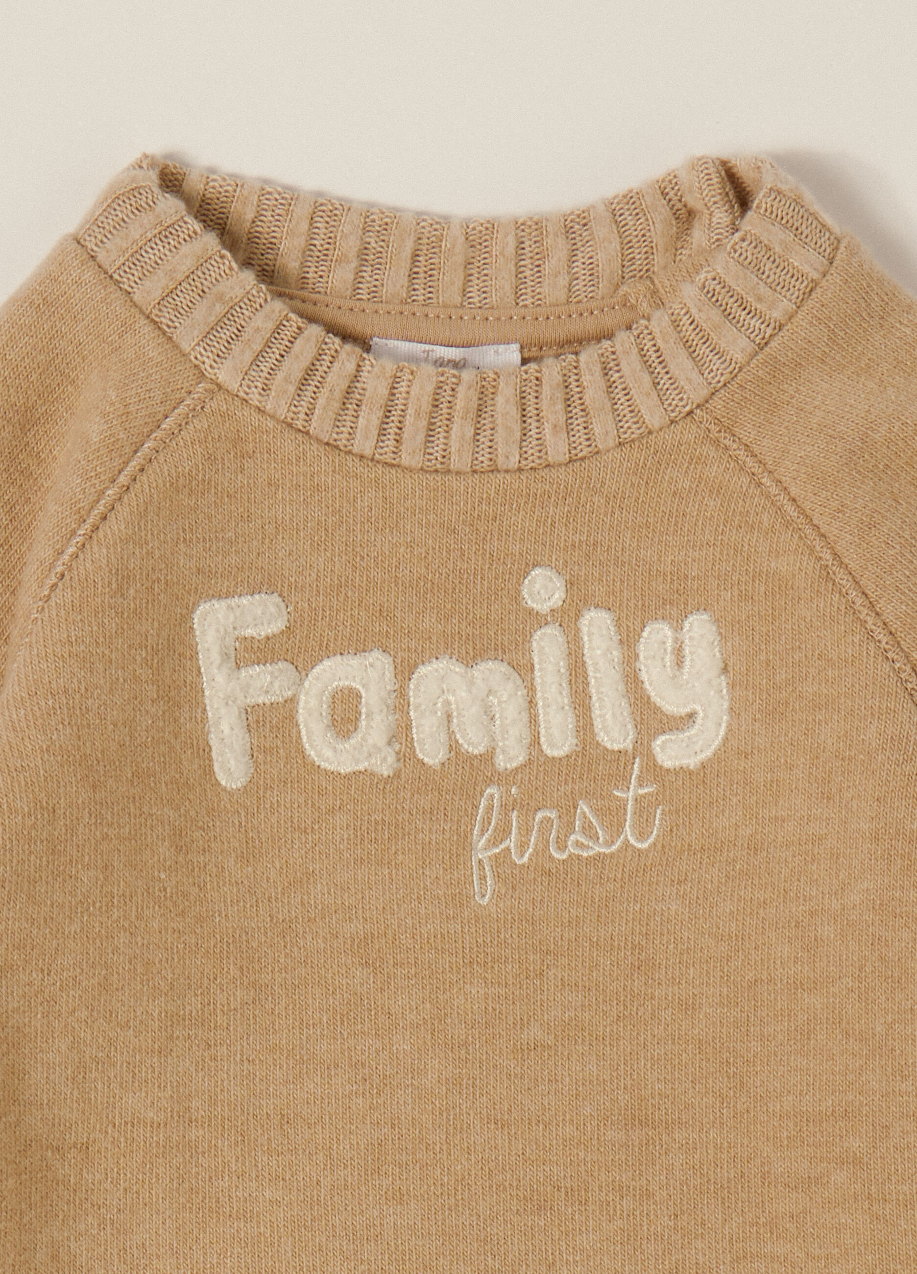 Brown newborn set