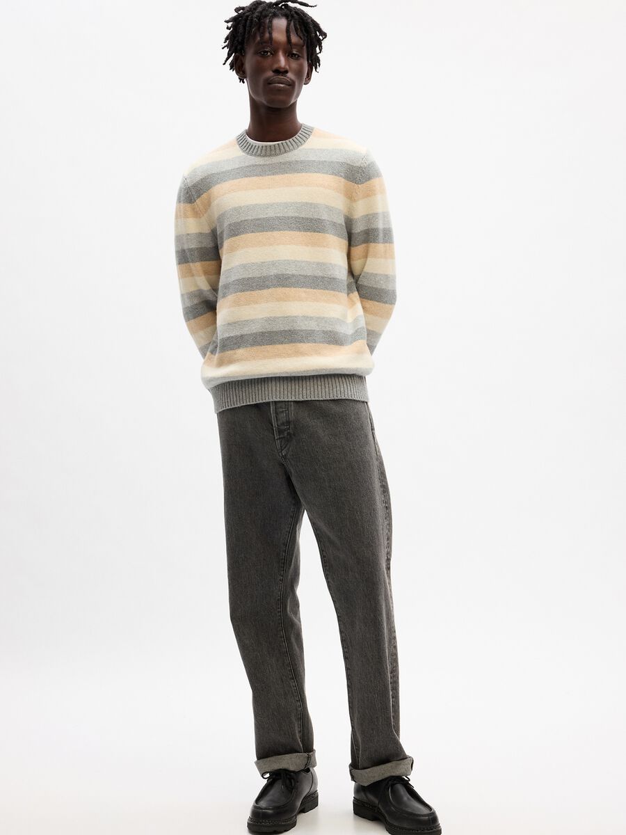 Pullover con scollo rotondo_0