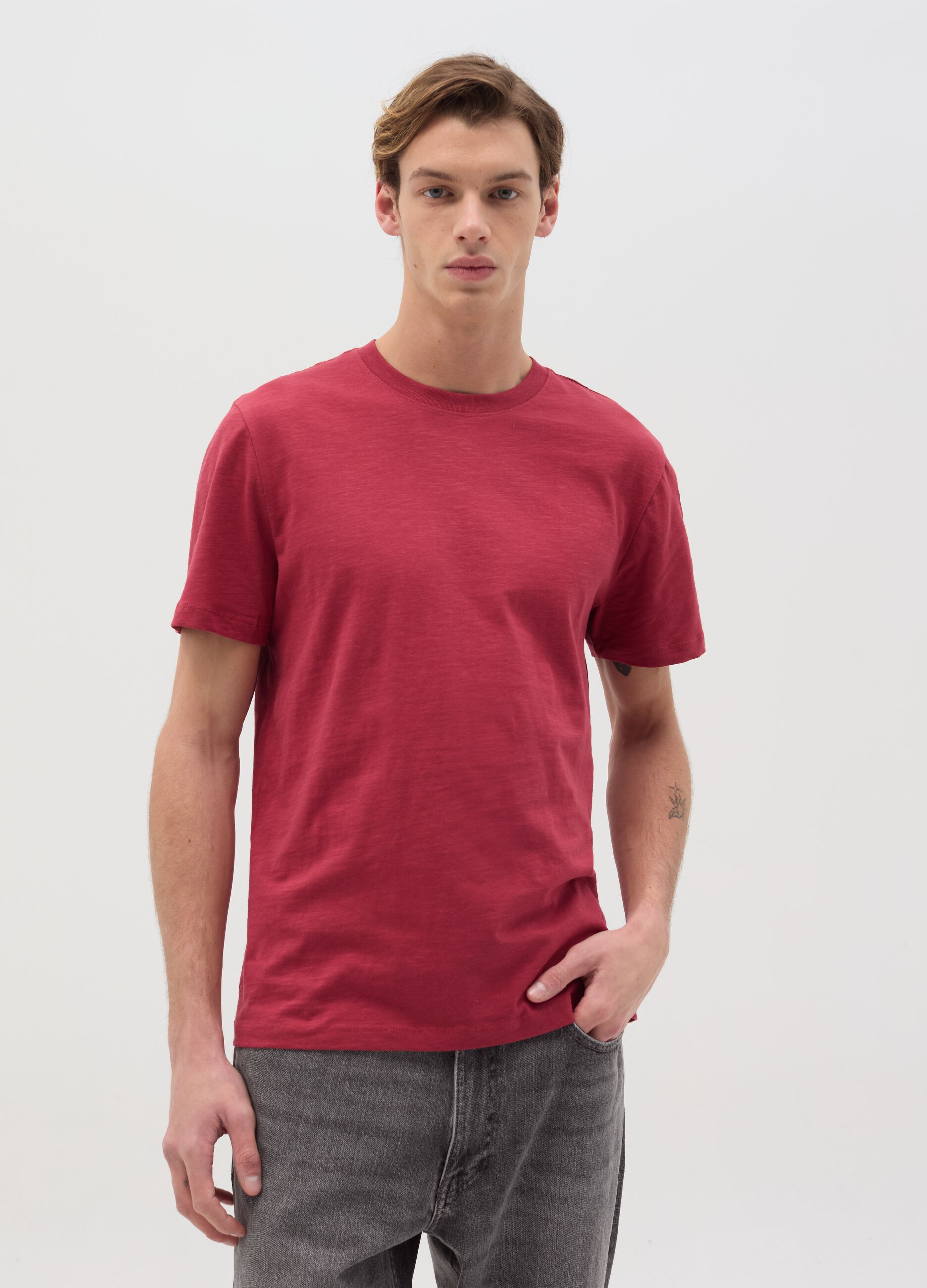 T-shirt in slub cotton with round neck