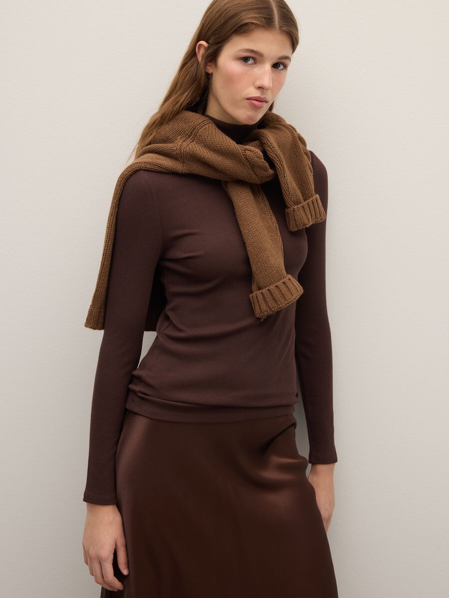 Maglia a collo alto marrone regular fit_0