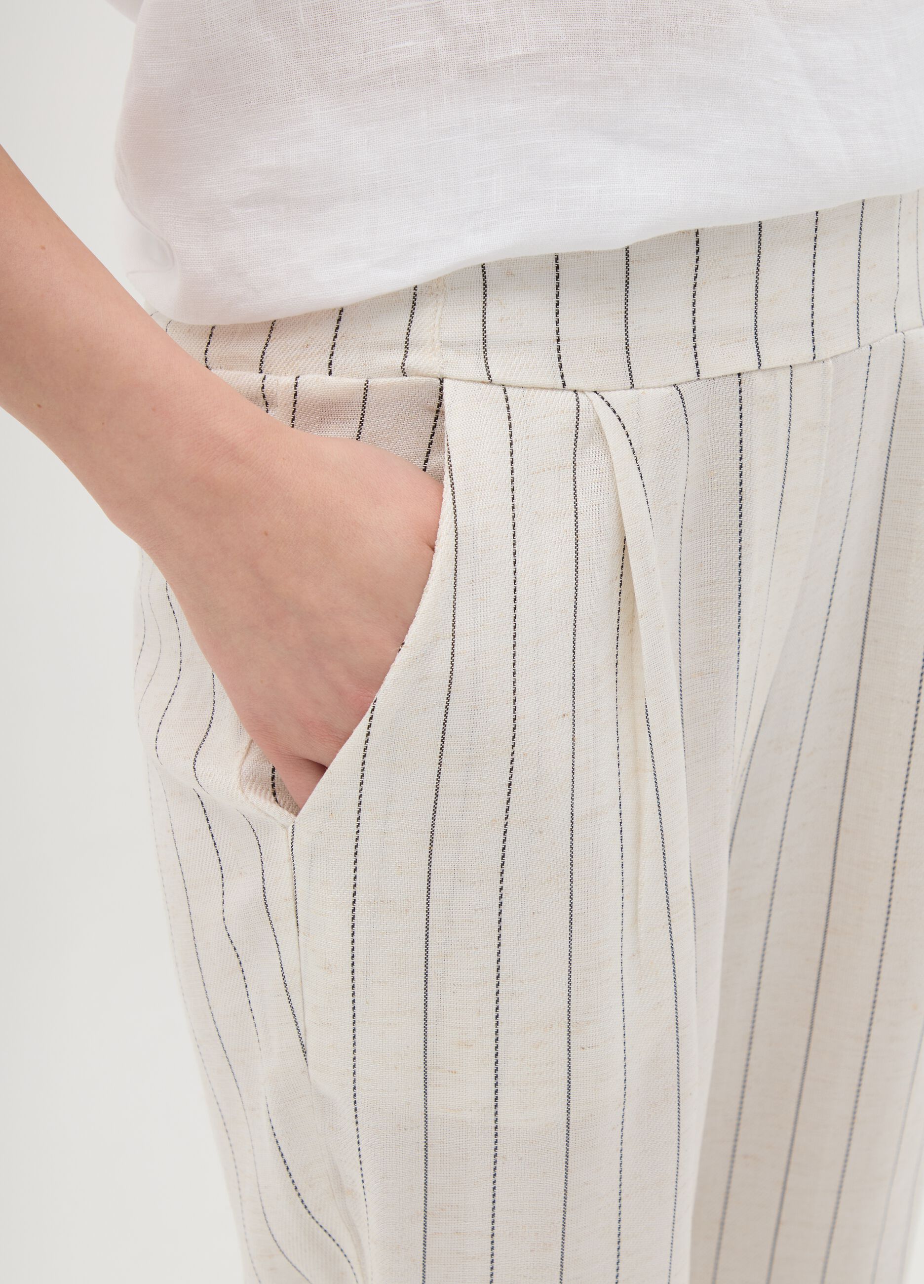 Women's beige regular fit lyocell blend trousers