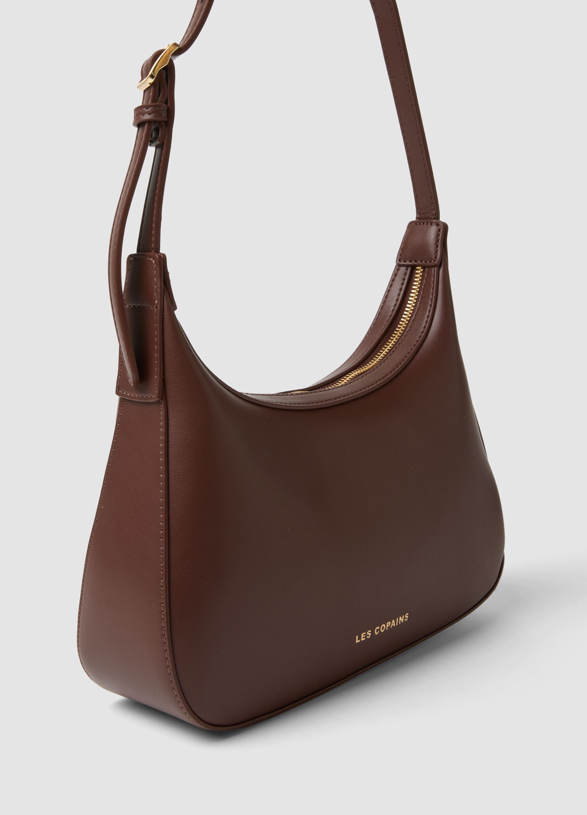 Brown shoulder bag with a minimalist design