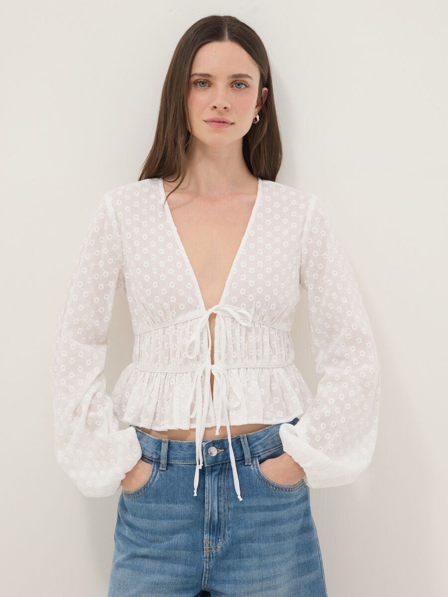 Blusa in puro cotone bianca regular fit con laccetti_0