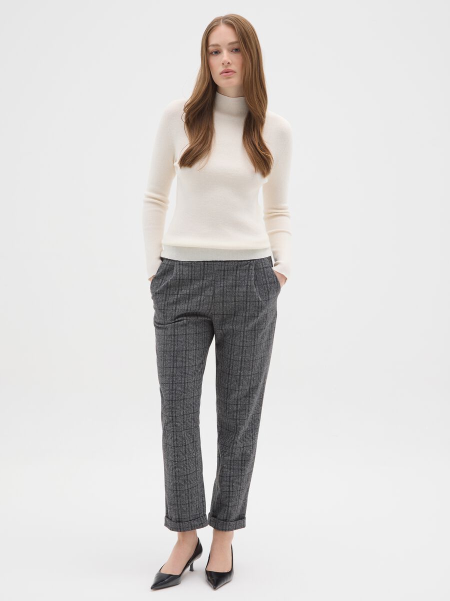 Pantaloni grigi a quadri in tessuto elasticizzato regular fit_0