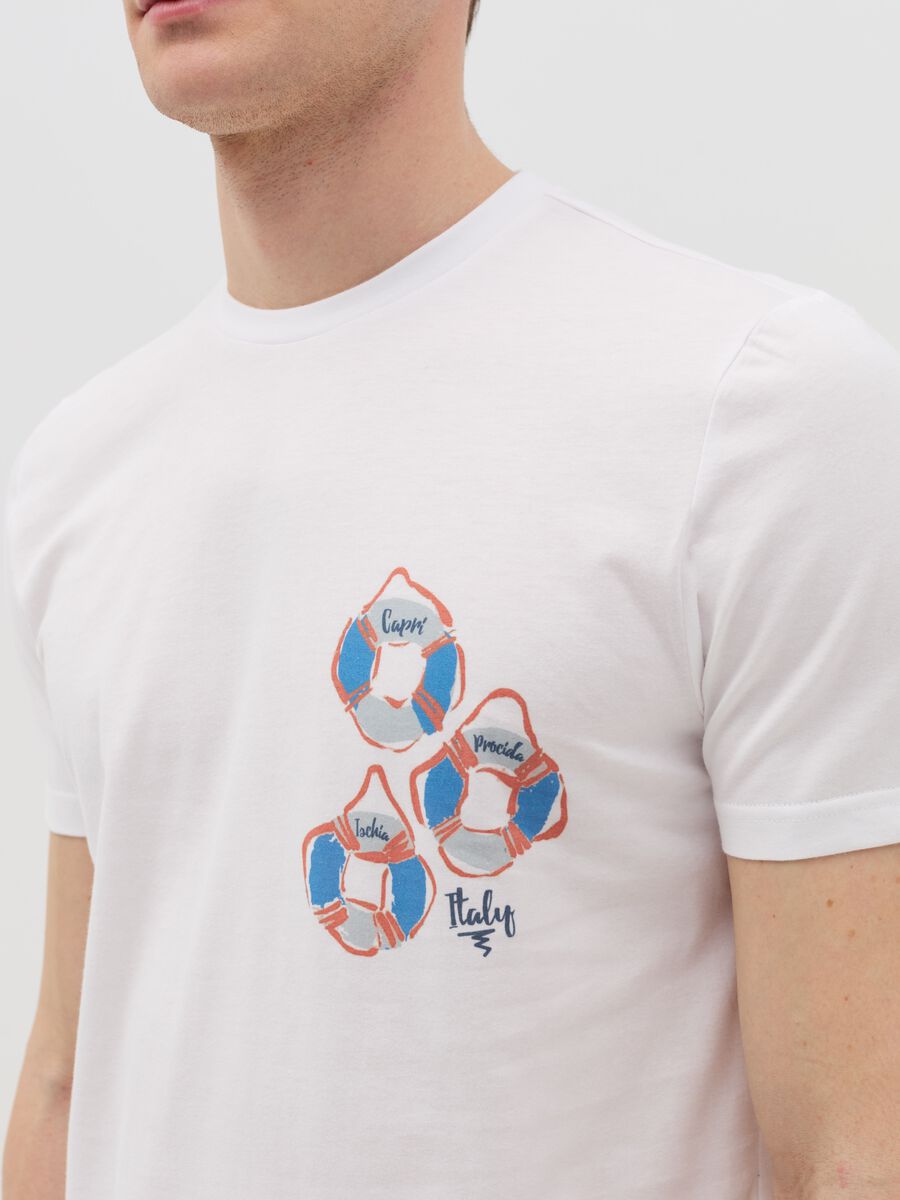 Cotton T-shirt with coastal cities motif print_2