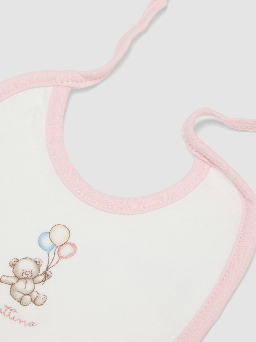 Bipack di bavaglini bianco e rosa in puro cotone organico con stampe per neonato_1