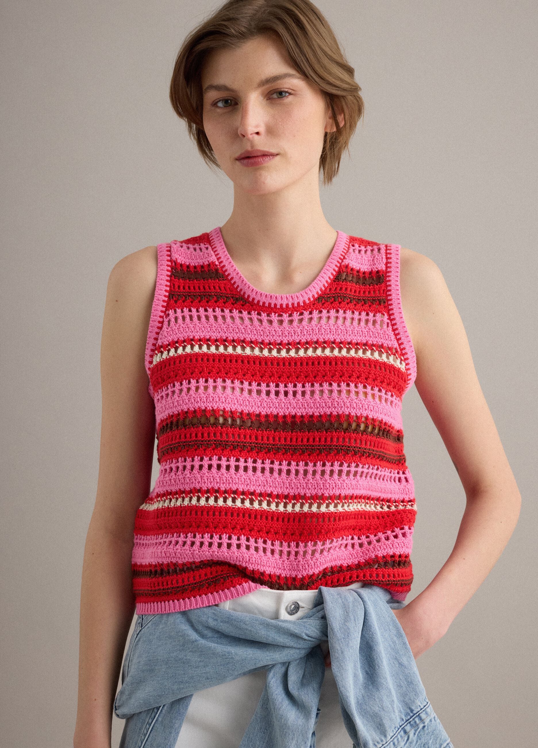Multicolour striped pure cotton knitted vest, regular fit