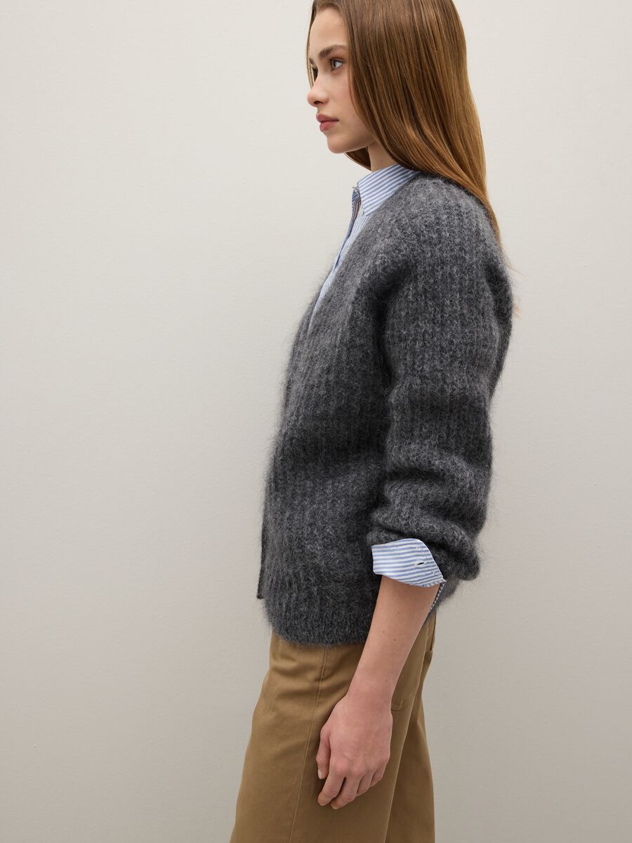 Grey deep V cardigan oversized fit_0