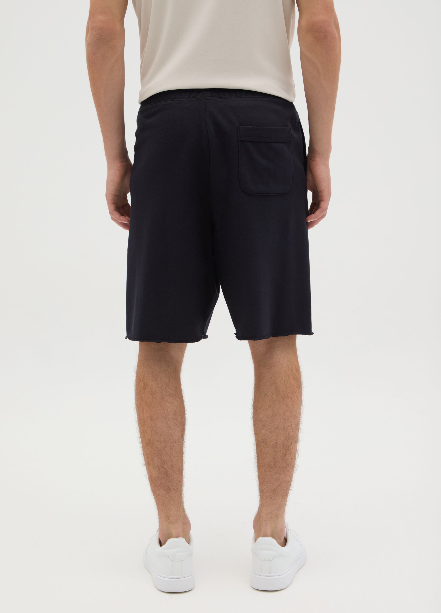 Men's regular fit adjustable black stretch cotton shorts