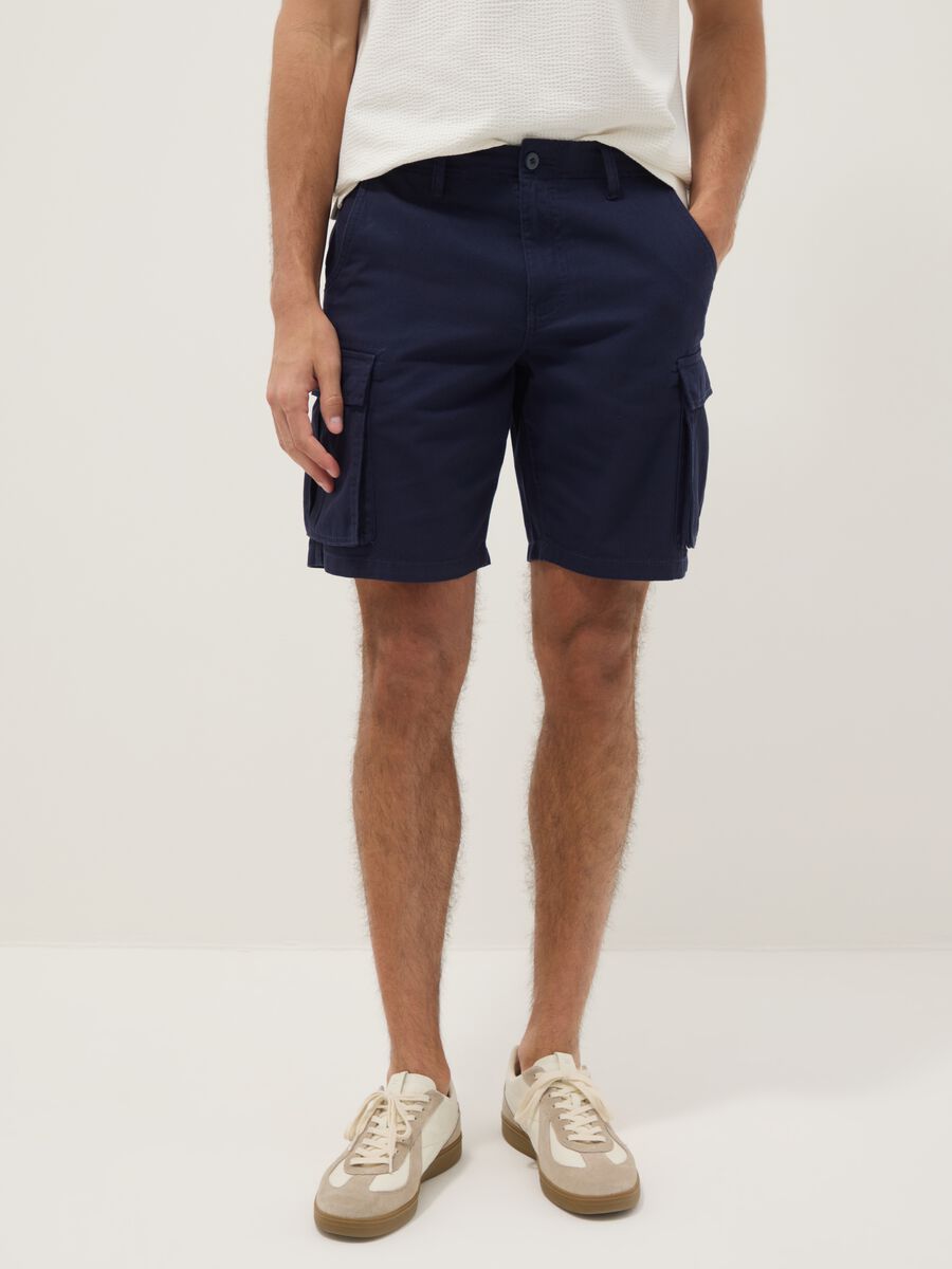 Blue pure cotton regular-fit cargo shorts_1