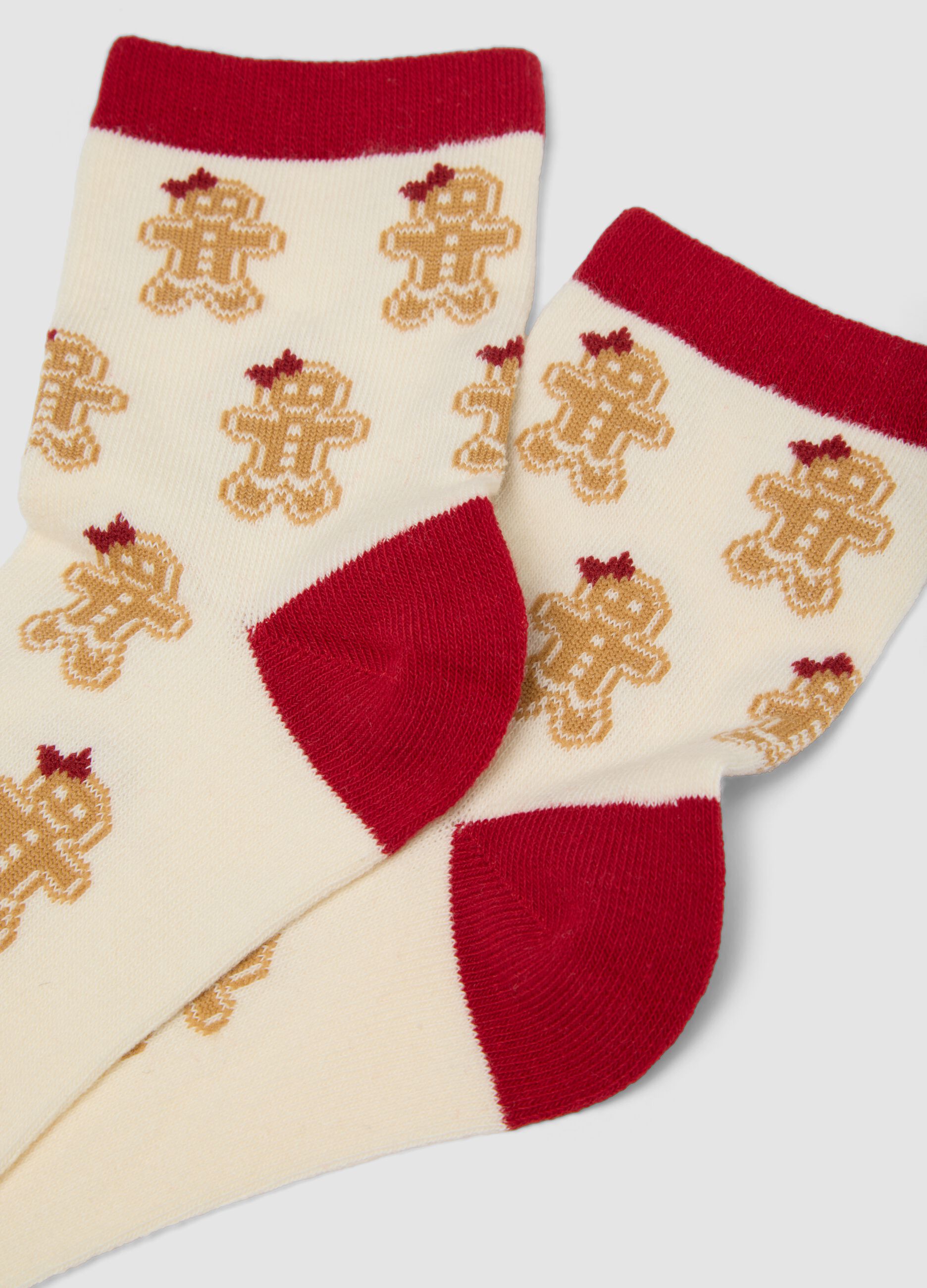 2-pack of red and beige organic stretch cotton socks with print