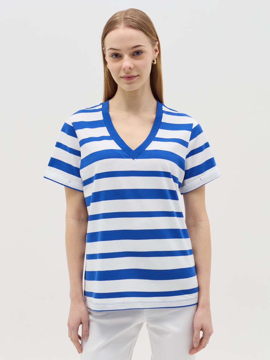 Striped maternity T-shirt with V neck_1