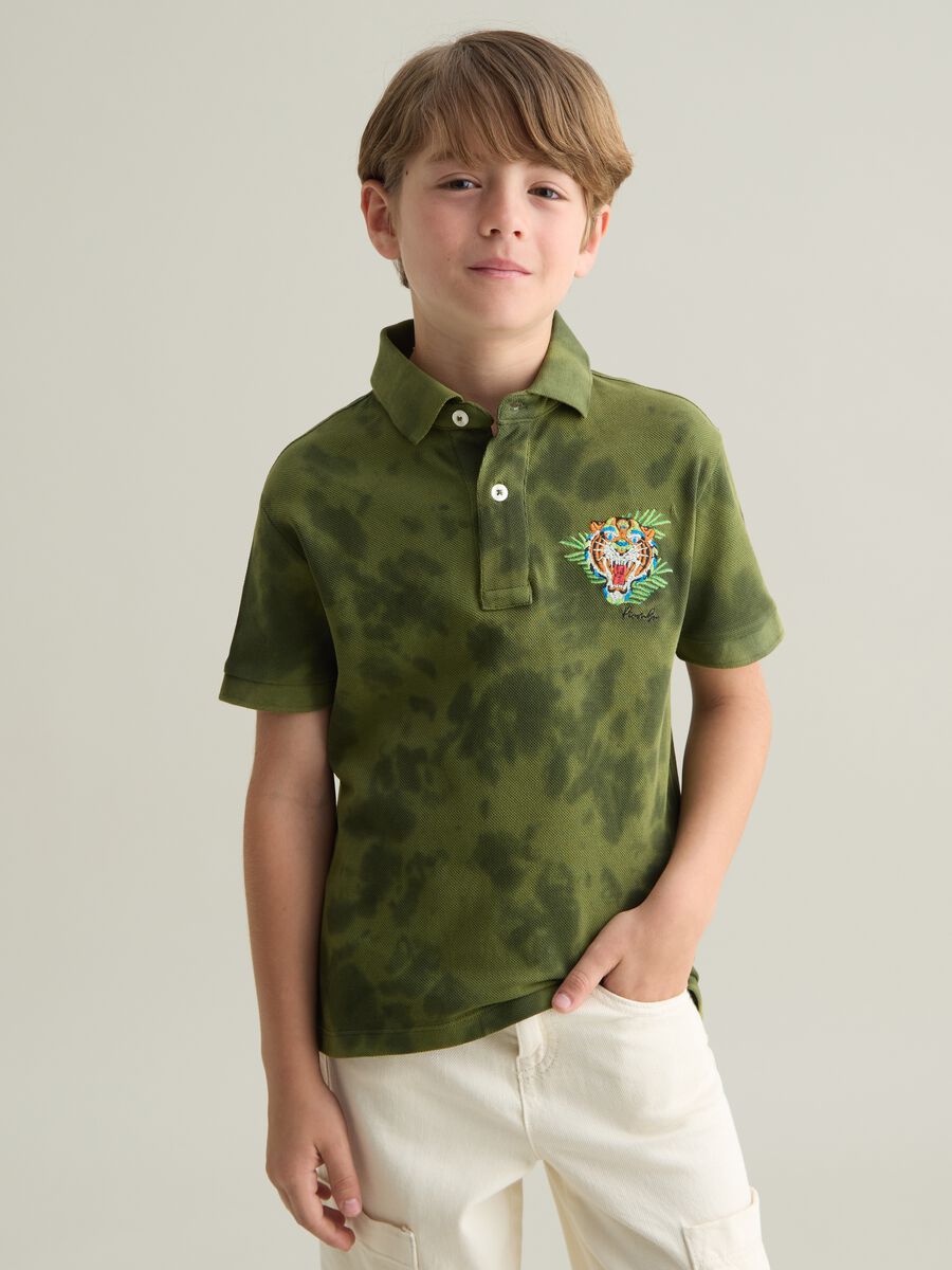 Green short sleeve cotton polo with tiger print_0