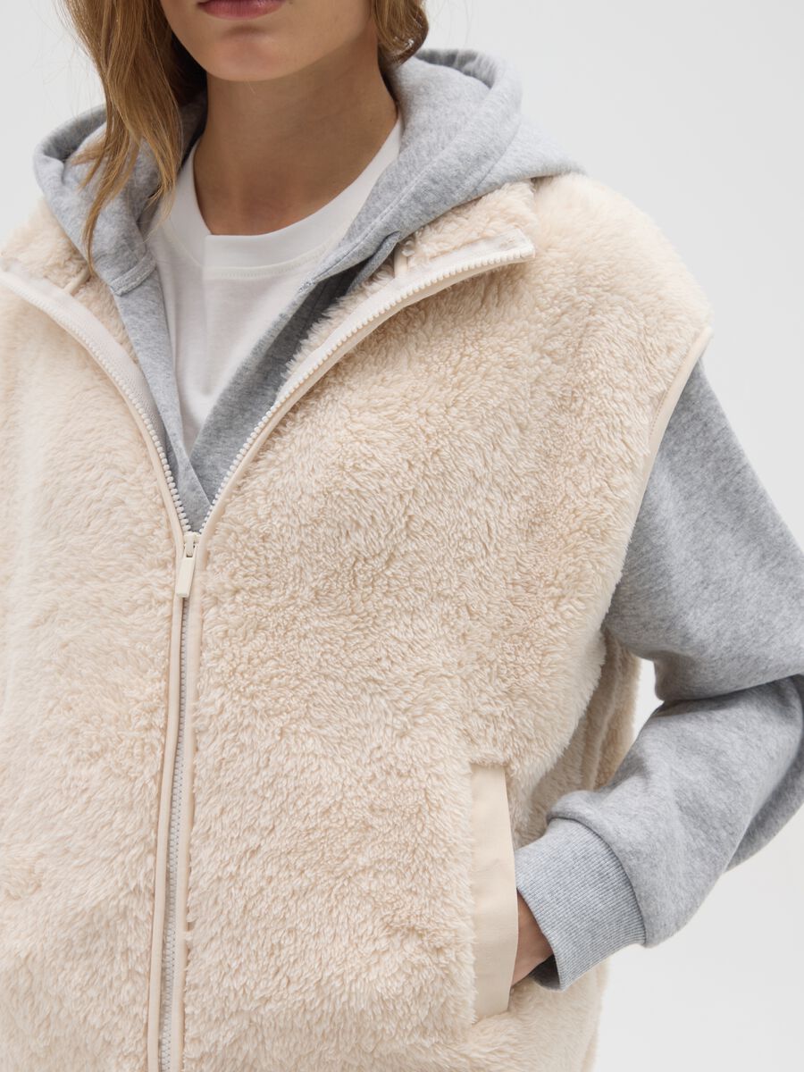 Beige regular fit gilet_3