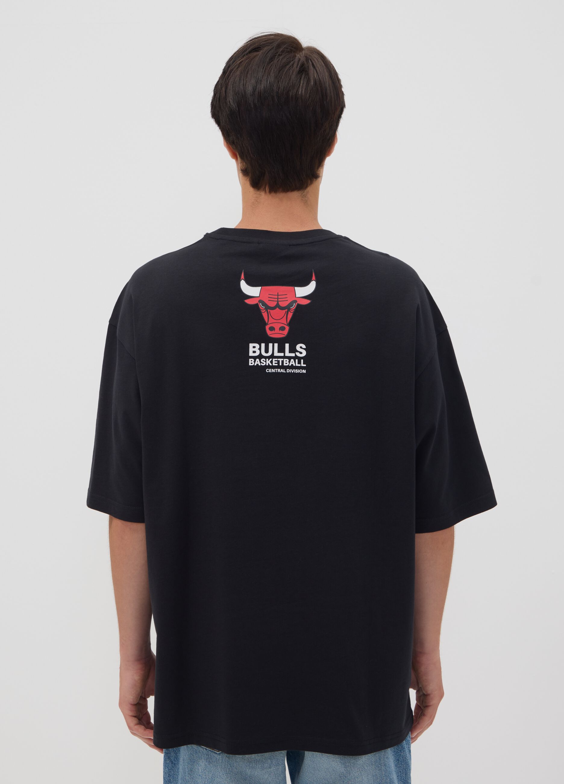 T-shirt nera in puro cotone con stampa Chicago Bulls
