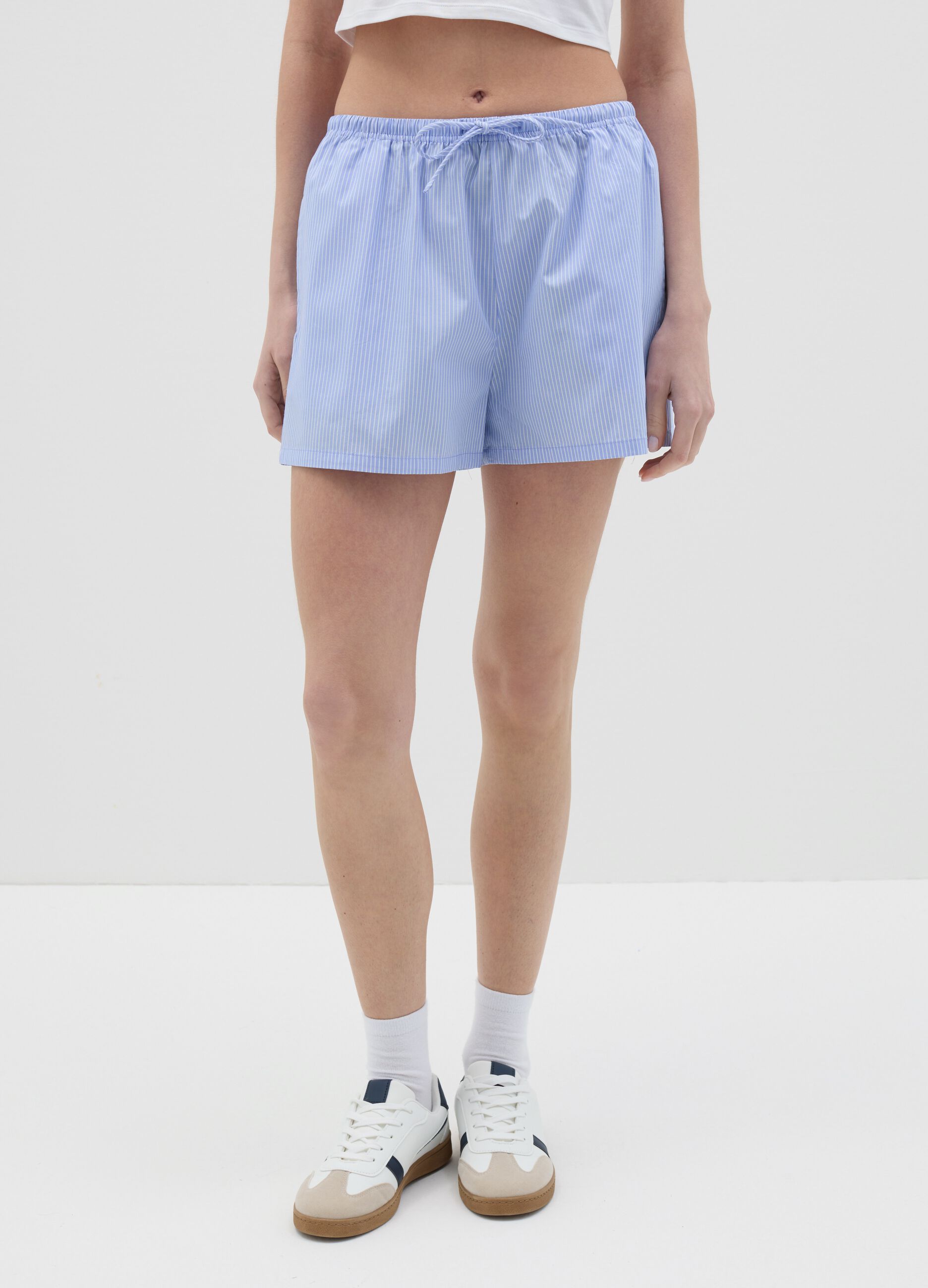 Blue check shorts in cotton