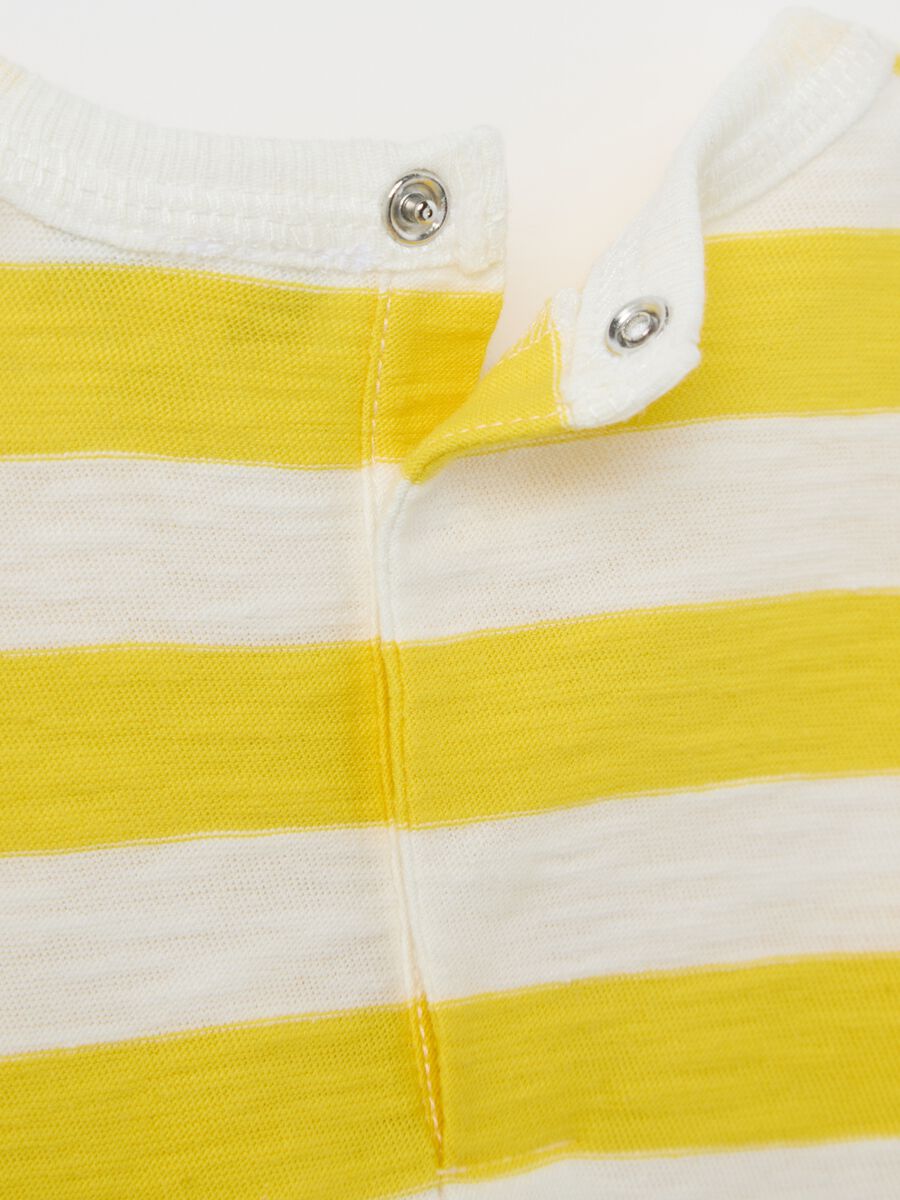 Top with yellow and white stripes in cotton_3