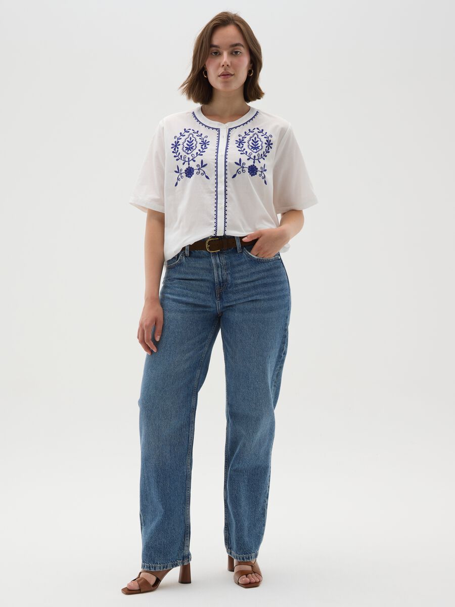 White blouse with blue embroidery in Mya cotton_1