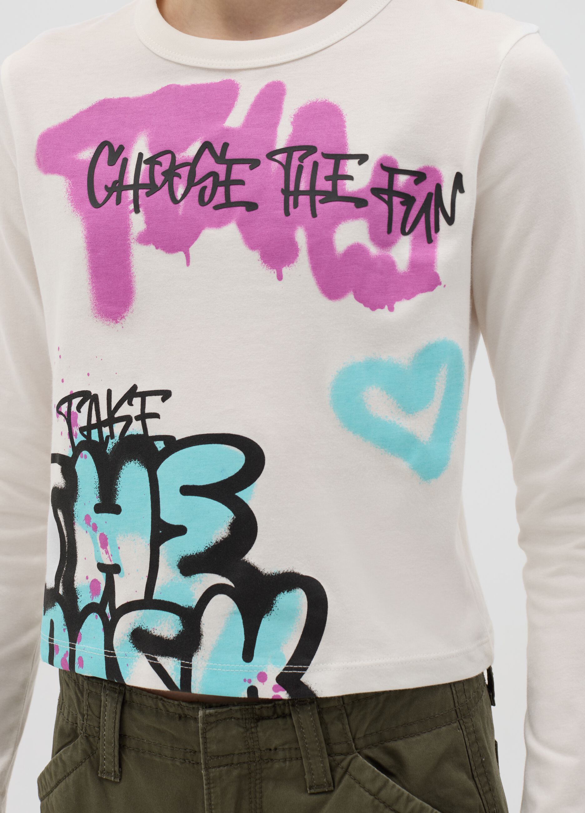 T-shirt maniche lunghe con stampa graffiti