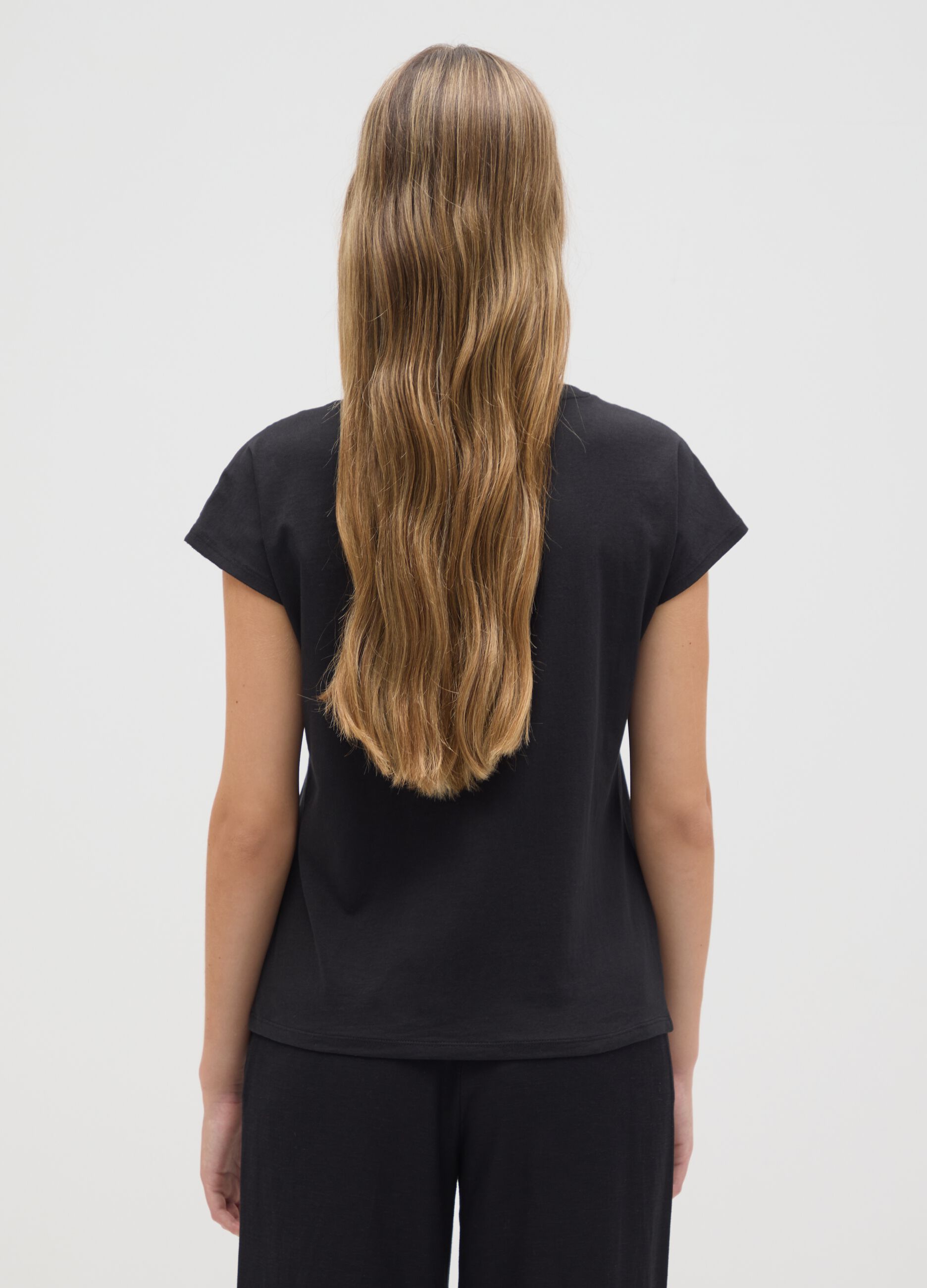 Women's black pure cotton regular fit T-shirt