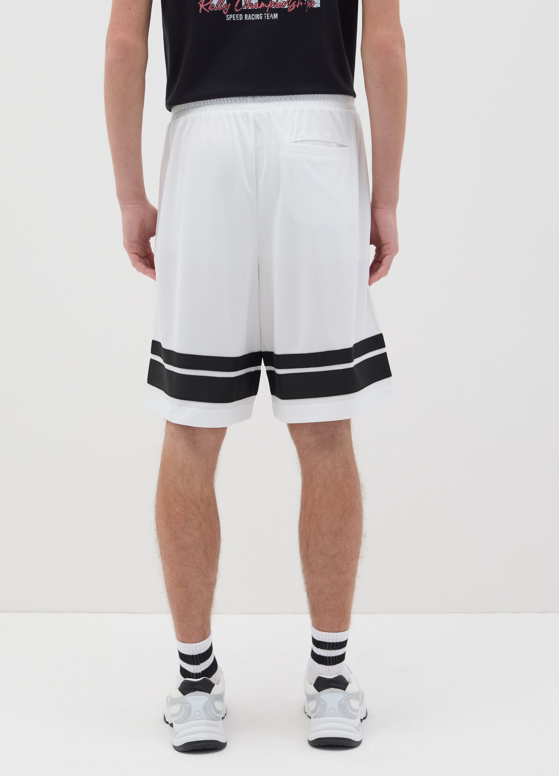White Bermuda joggers with NFC print