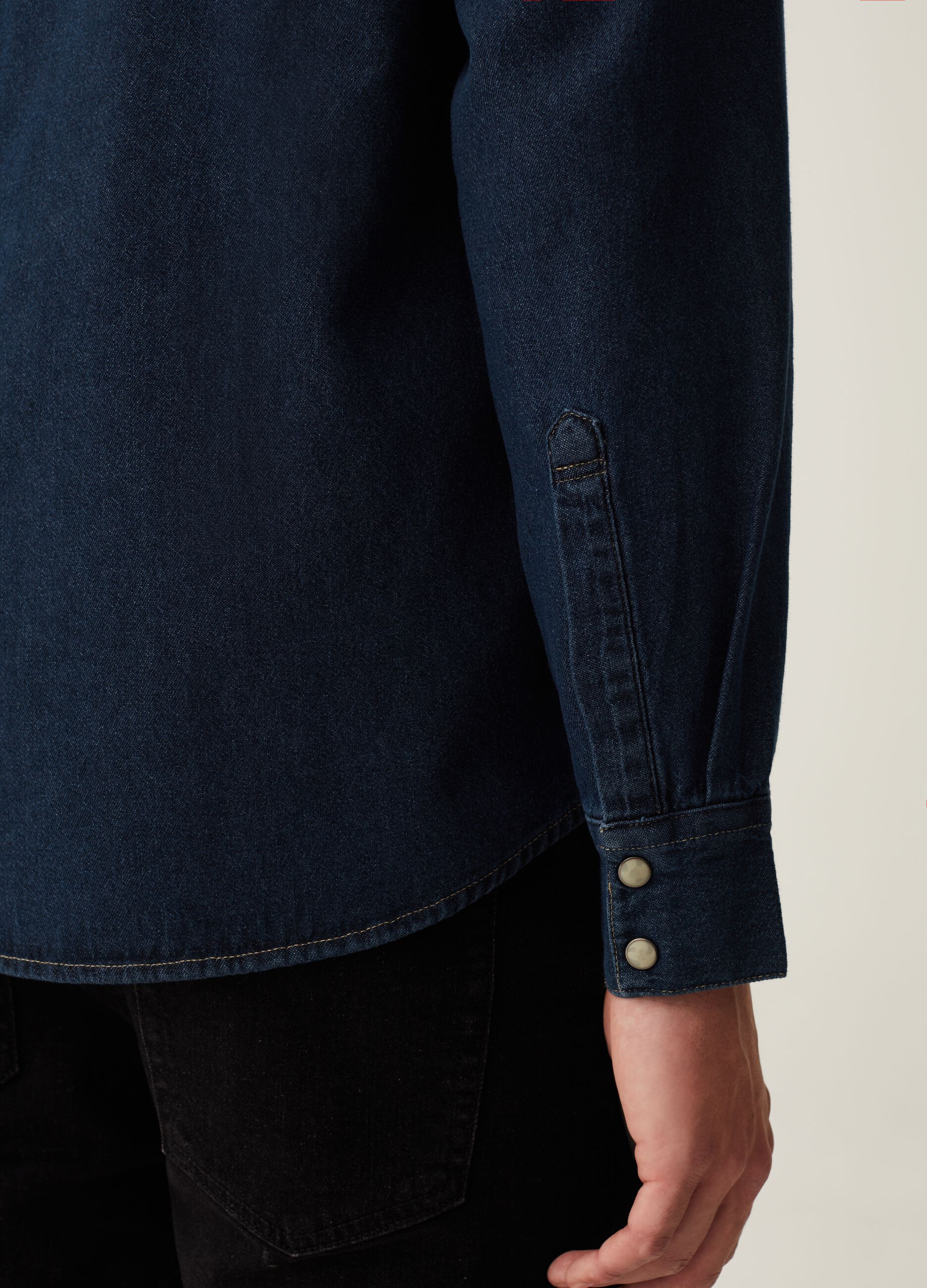 Camicia western in denim con bottoni perlati_3