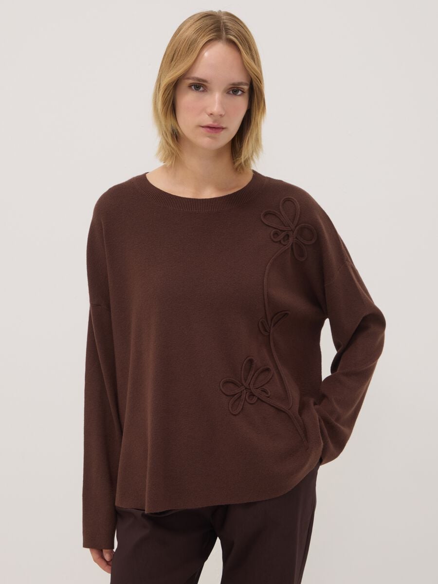 Brown viscose-blend jumper with floral appliqu&eacute;s, regular fit_0