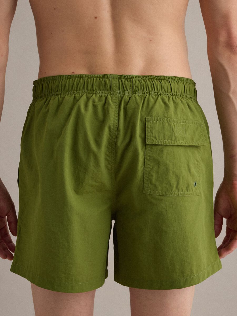 Boxer da mare verdi con vita elasticizzata e coulisse_2