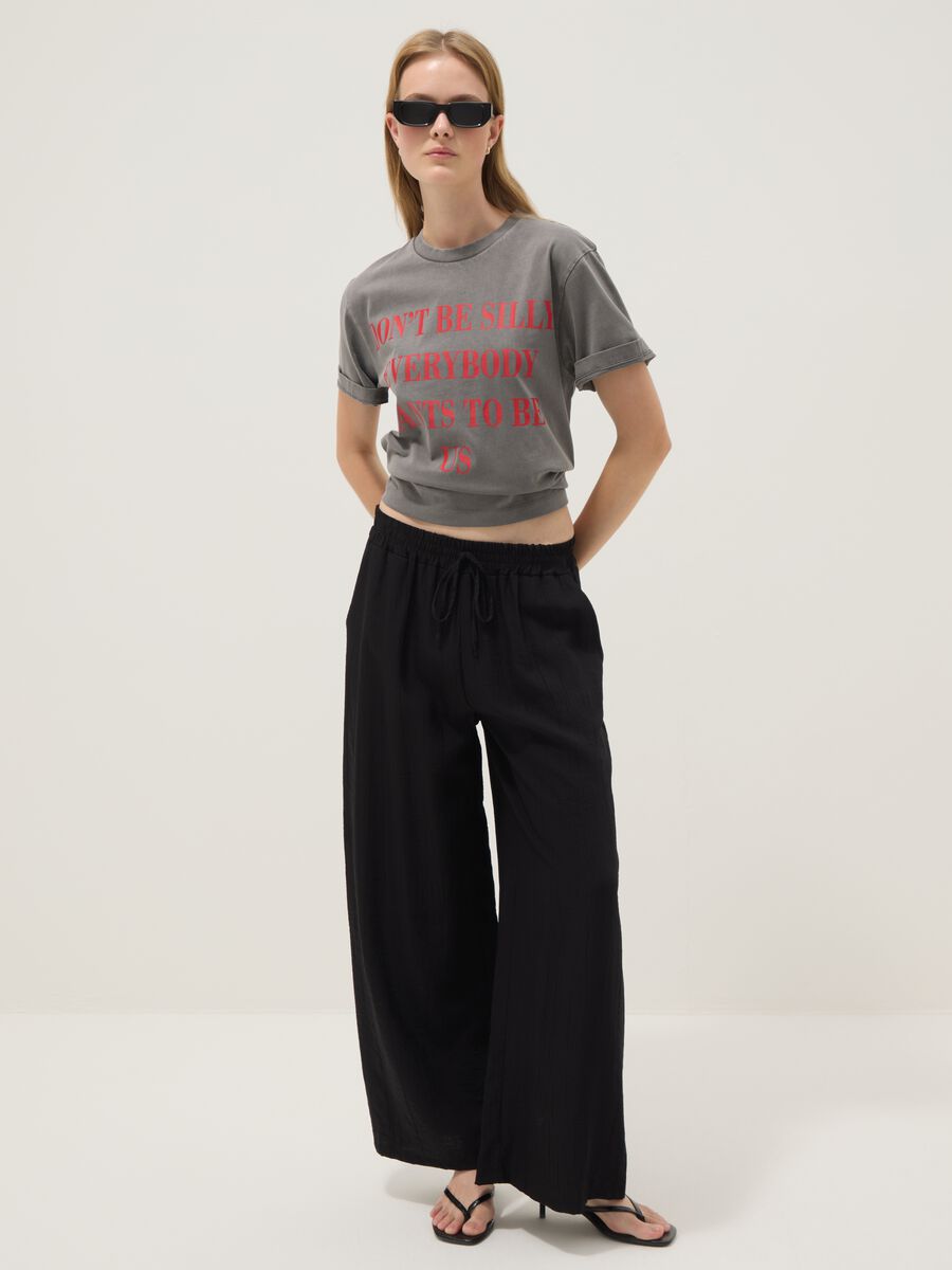 Grey pure cotton T-shirt with &ldquo;The Devil Wears Prada&rdquo; print, oversized fit_1