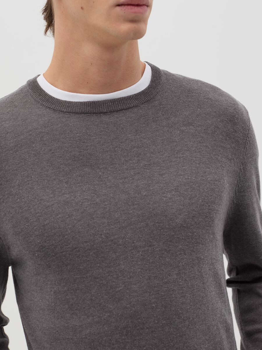 Round neck pullover_2