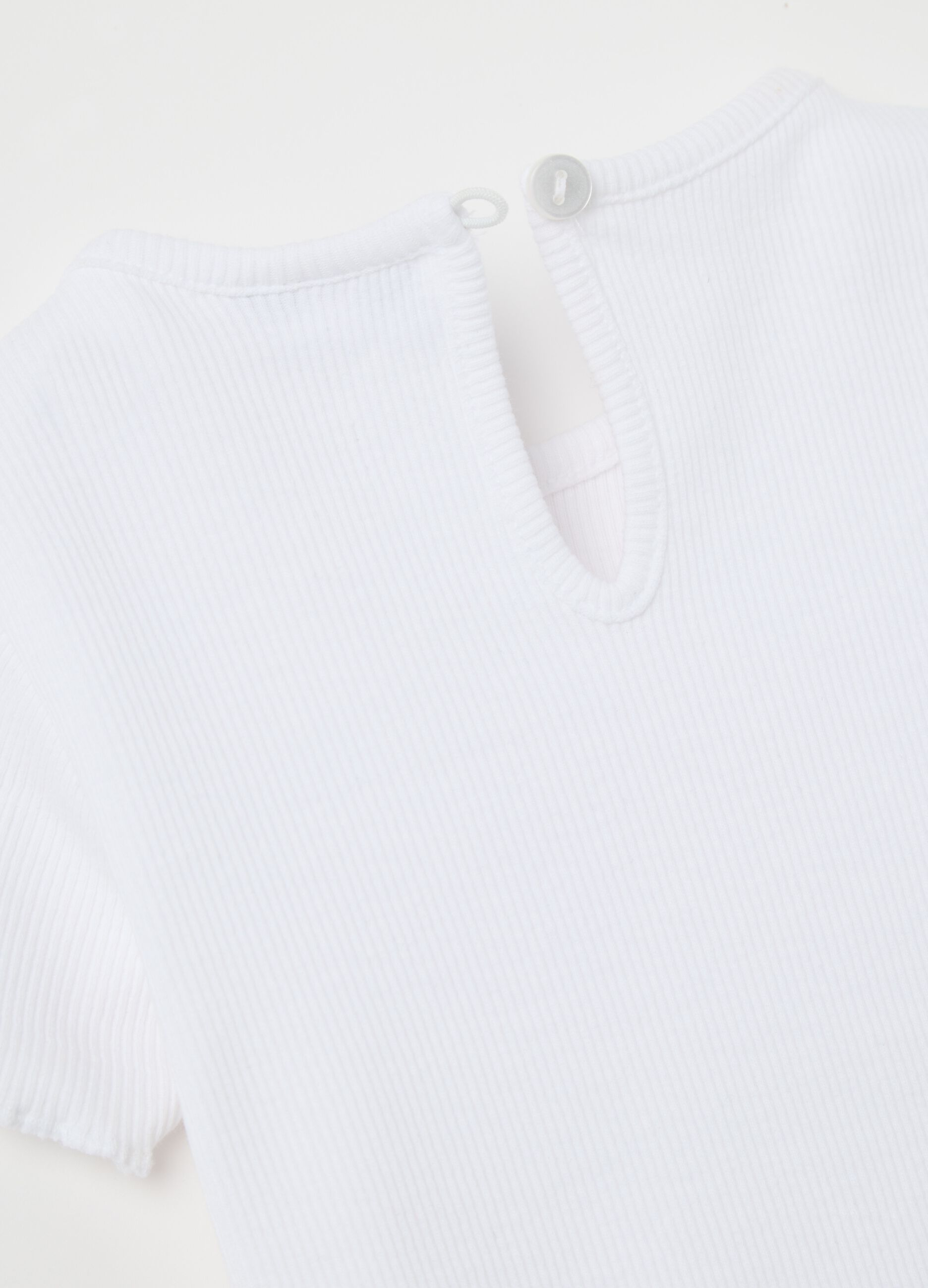 White ribbed T-shirt with glitter print