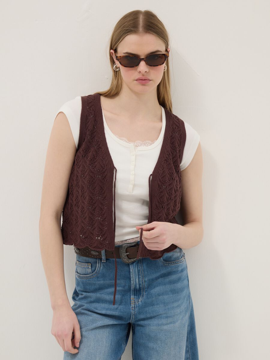 Brown pure cotton regular-fit waistcoat with tie fastening and deep V-neck_1