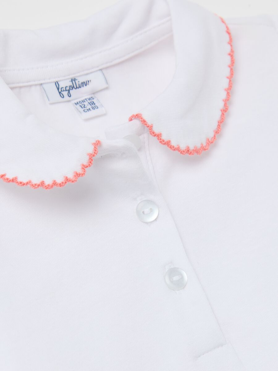 White stretch cotton polo shirt with flounce_2