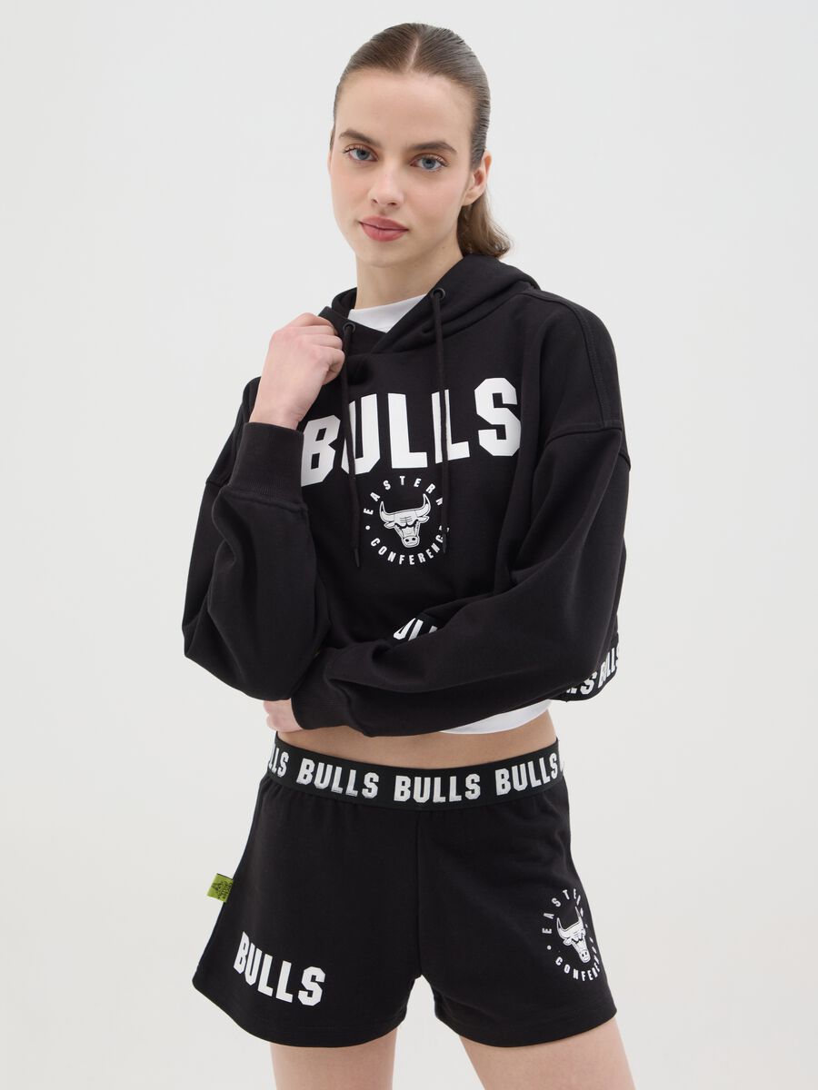 Black NBA Chicago Bulls crop sweatshirt with hood_0