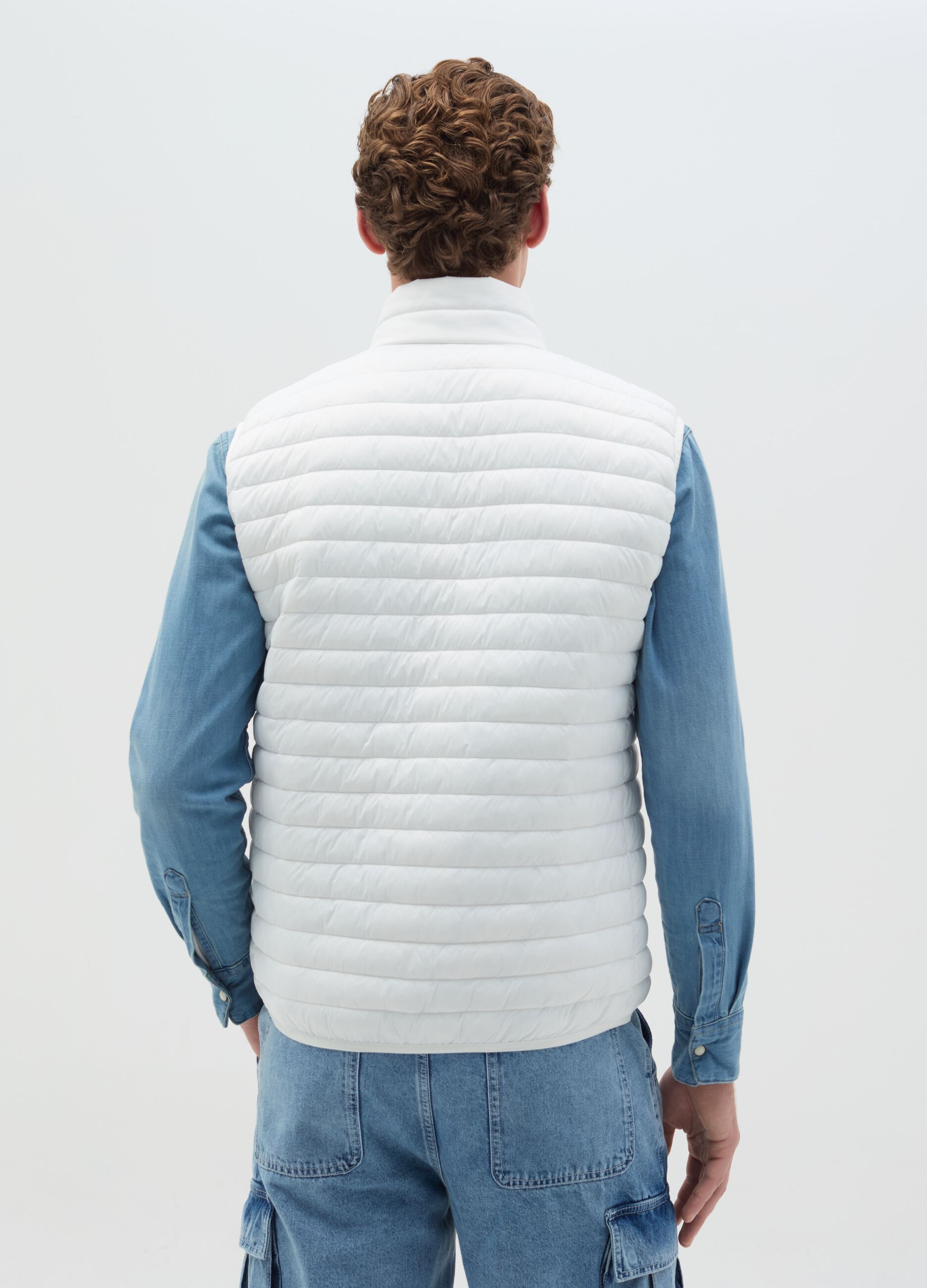 Full-zip ultralight gilet with high neck