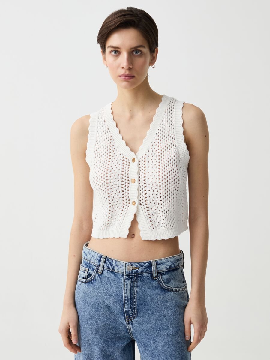 Cropped openwork gilet with wavy edges_0