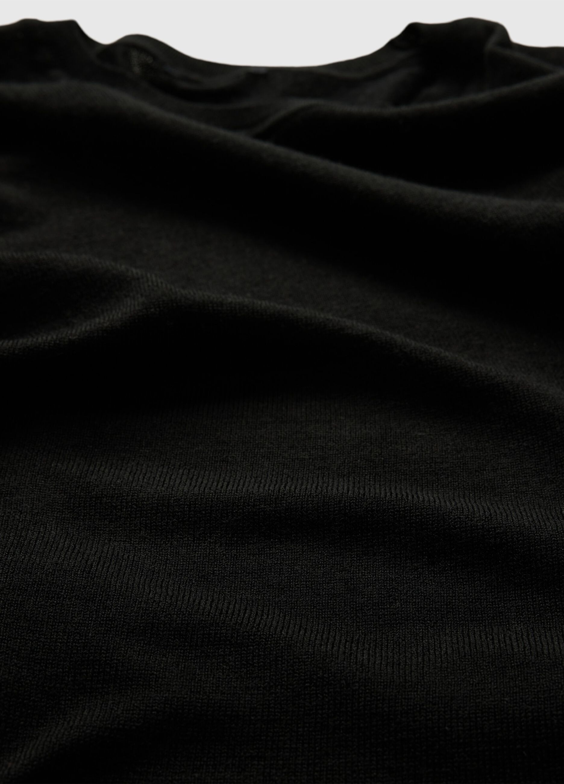 Merino wool pullover with round neck