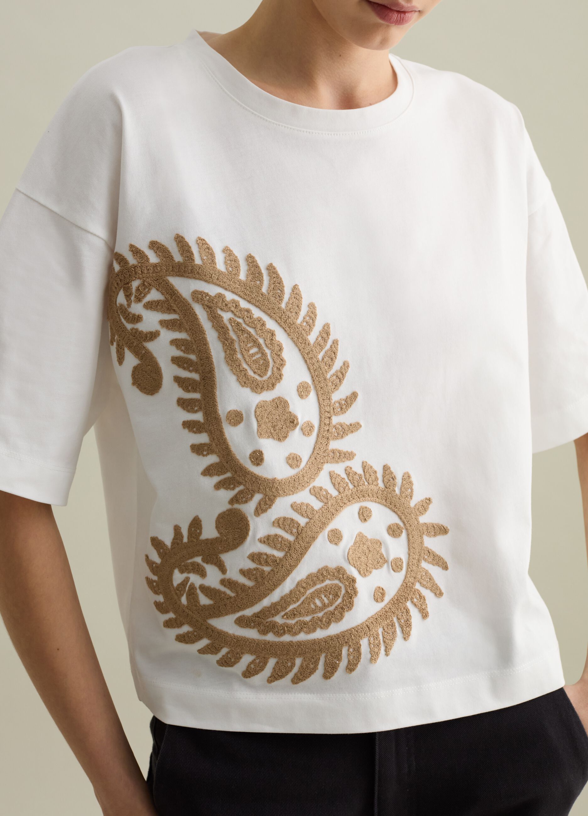 White paisley print T-shirt