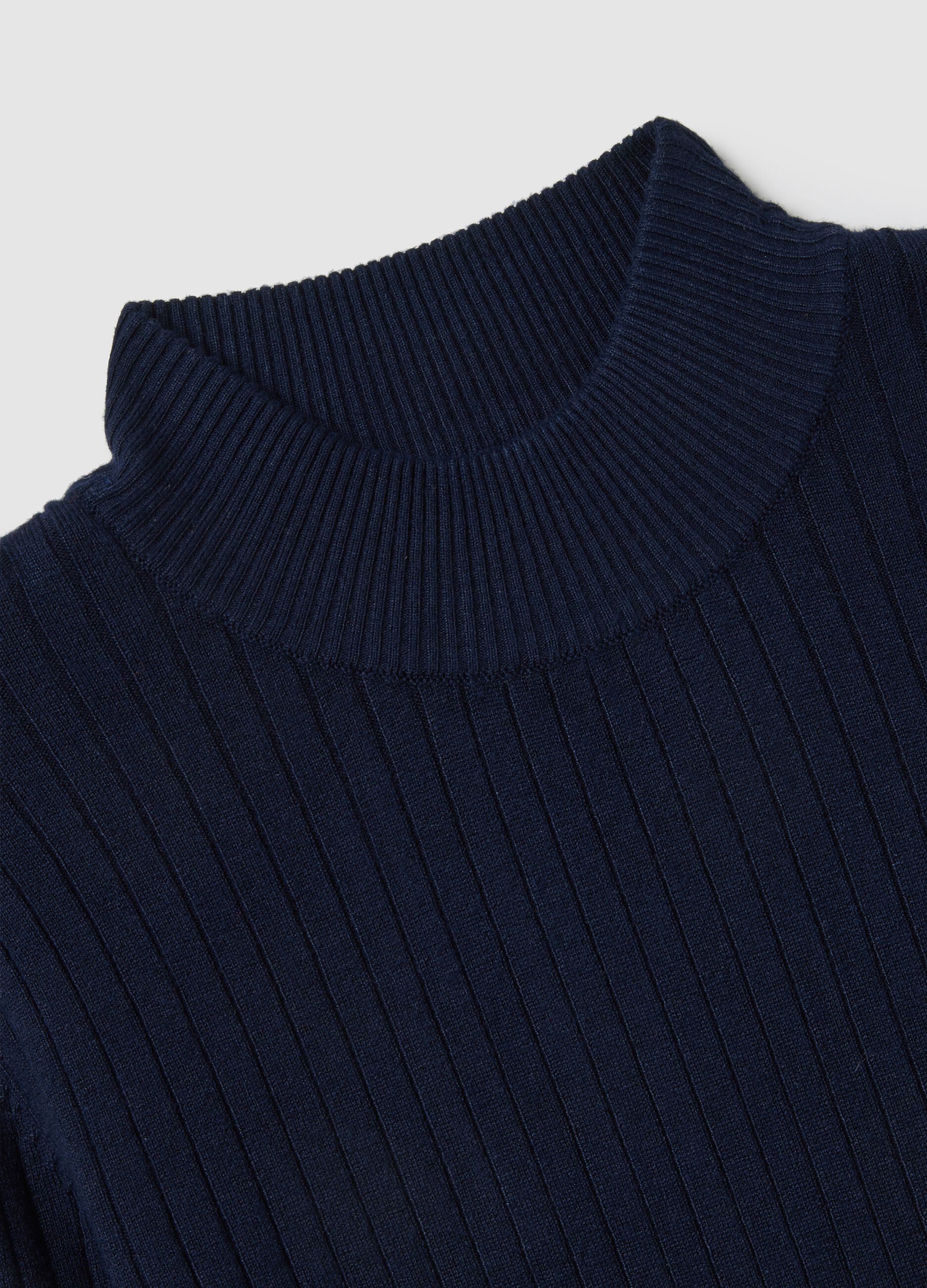 Blue fitted viscose blend sweater