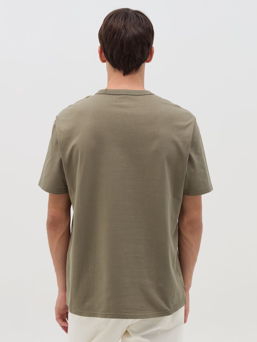 Cotton T-shirt with round neck_3