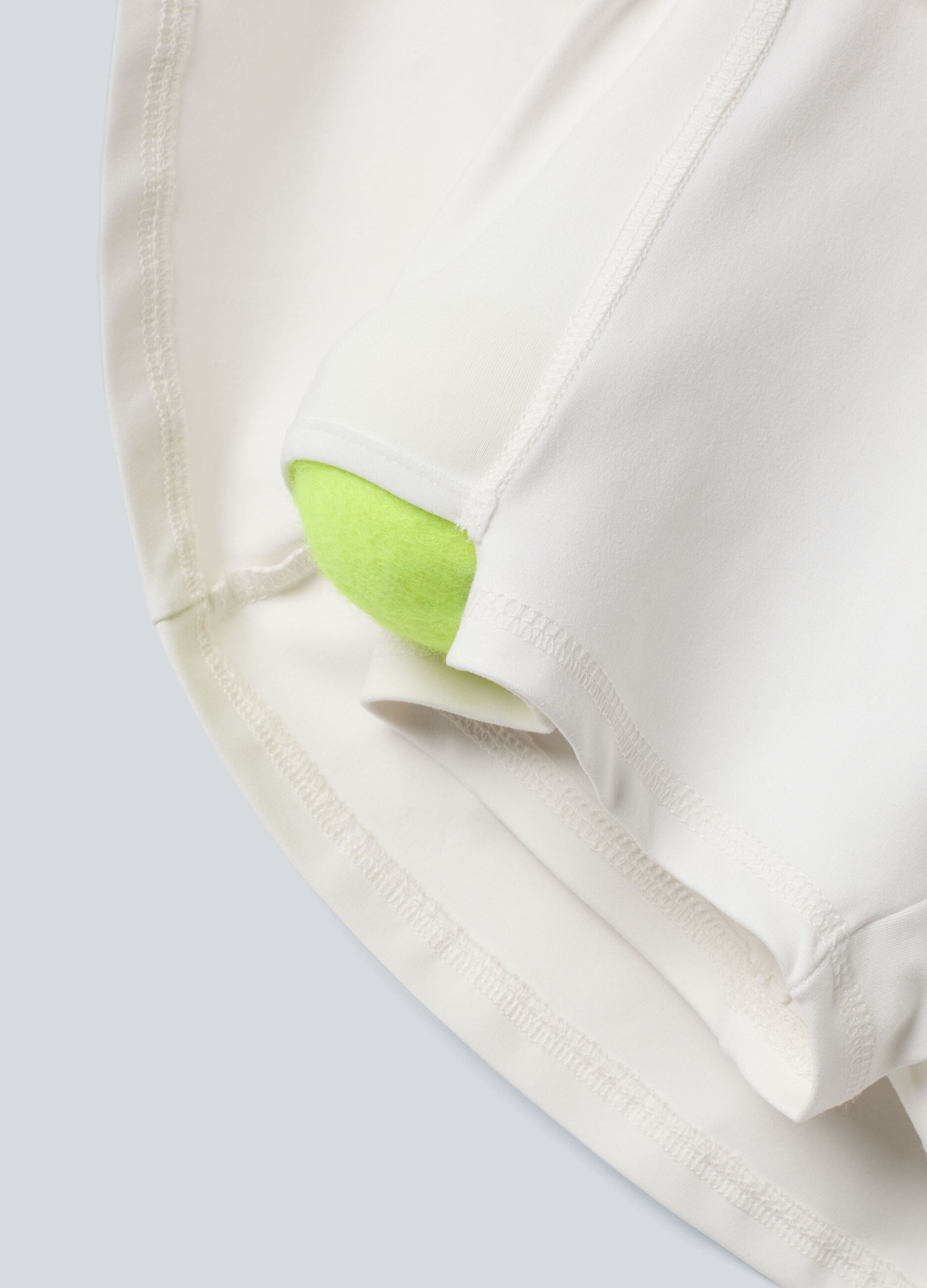 ALTAVIA COURT white performance skirt in stretch technical fabric