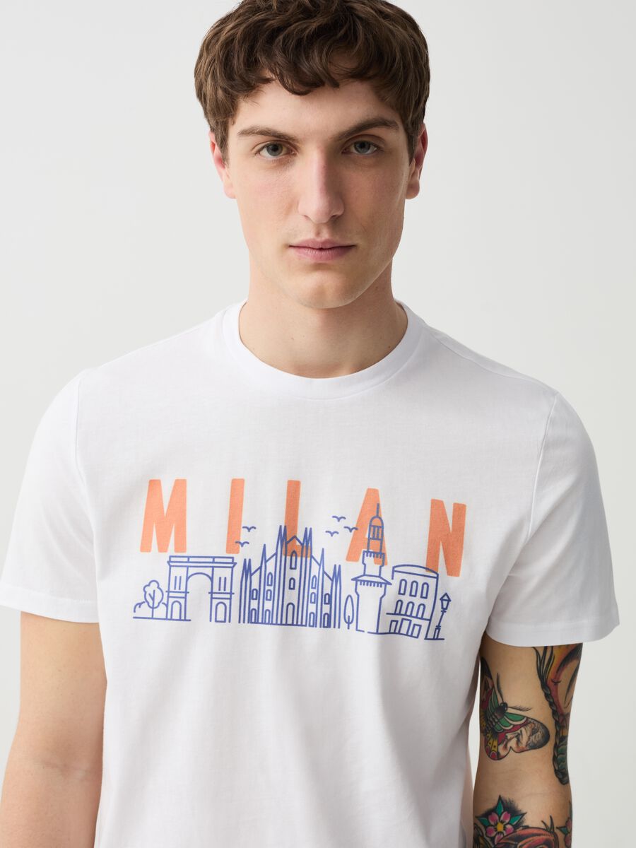 T-shirt in cotone con stampa Milano_1