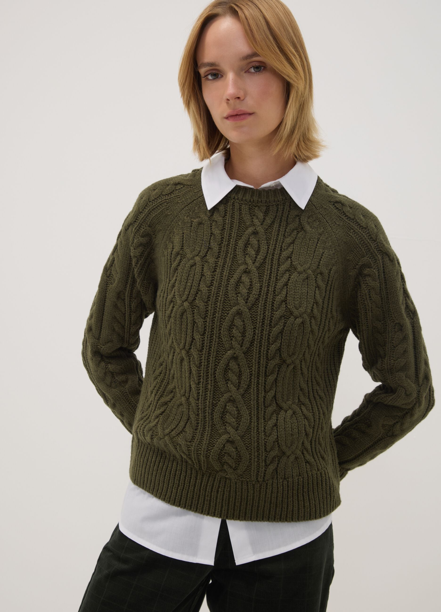Green cable-knit wool-blend crew neck jumper