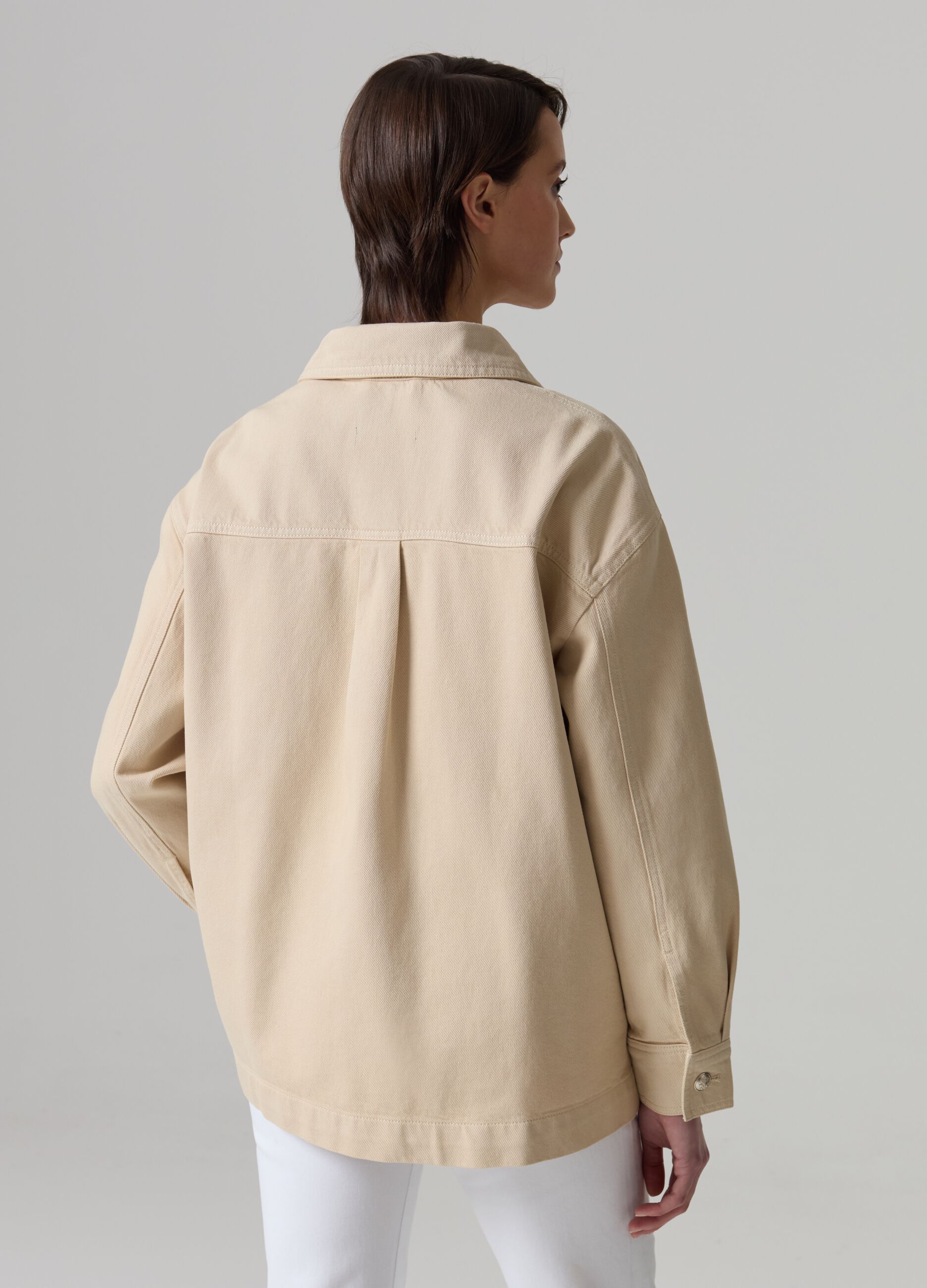 Shacket in twill con bottoni lavorati